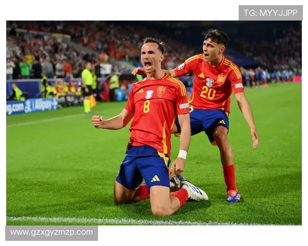 加州足球明星名单及其精彩瞬间的照片展示与回顾 加州足球明星名单及其精彩瞬间的照片展示与回顾