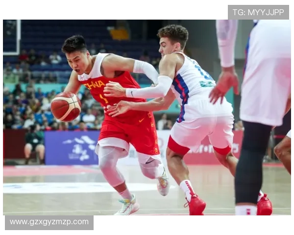 北京篮球队大师赛精彩点评团队协作展现无遗的默契与实力 北京篮球队大师赛精彩点评团队协作展现无遗的默契与实力