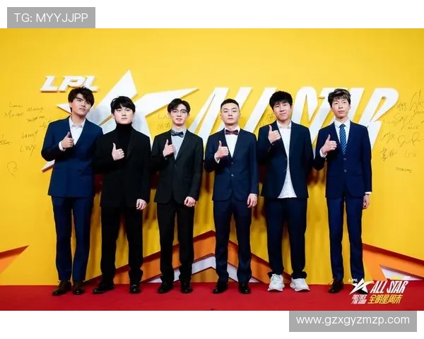 老足球明星队长全名录揭晓经典传奇球员风采回顾